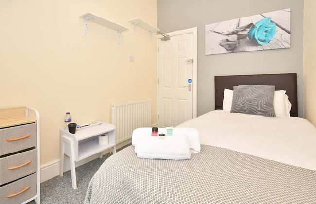 Townhouse @ 178 Ruskin Road Crewe - Photo 6