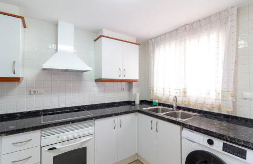 Global Properties, Adosado en primera linea de playa con vistas al mar - Foto 9