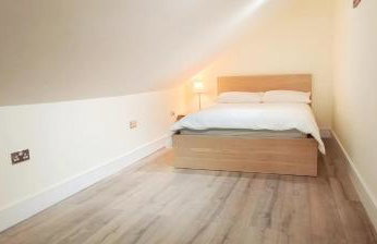 Top Floor Flat 5 Northwood - Foto 16