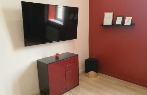 "Le Petit Paradis" au Centre Ville d'Oyonnax - Foto 80