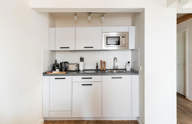 Schoenhouse Berlin City Street - Photo 57