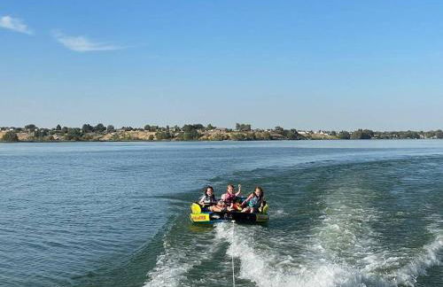 Edgewater Paradise HotTub Private Dock & Game Room - Foto 54