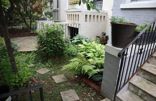 Amazing Large 4 Bedroom 3 Bathroom Home in Downtown DC Walk Everywhere - Foto 51