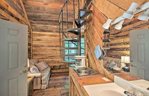Creekside Cabin with Deck in Pisgah Forest! - Foto 6