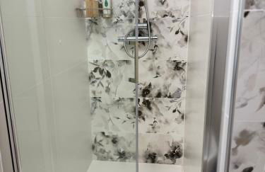 Green House Next - Lovely Apartment for family and Free Parking - Photo 31