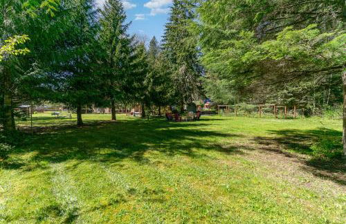 Bear’s Den Hideaway with Hot Tub - Foto 32