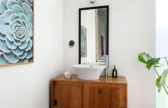 The White Villas Ubud - Photo 4