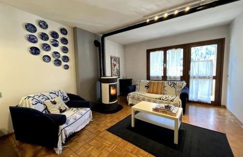 Pinzolo Centro - Baita spaziosa con vista monti - Foto 2