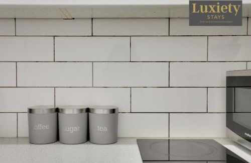 Gorgeous 1BR Studio By Luxiety Stays Short Lets & Serviced Accommodation Southend on sea With Free WiFi & Nr High St - Foto 8