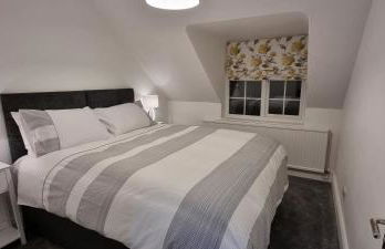 Modern and spacious 2 bedroom apartment with free parking - Photo 19