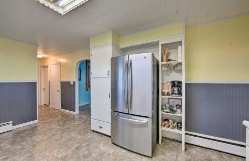 Quiet Elizabethville Home with Fire Pit and Views - Foto 12