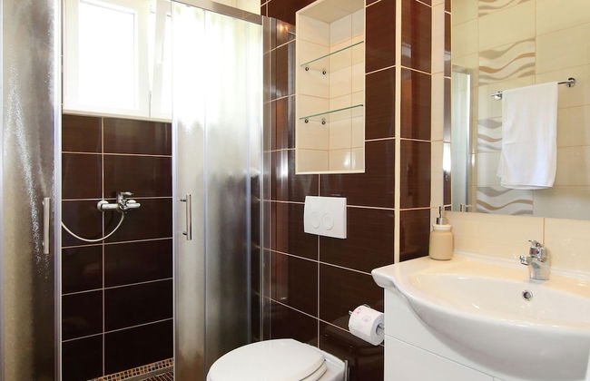 Modern Apartment in Kastel Stari - Photo 9