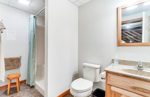 Hike, Fish and Unwind Home with Fire Pit in Woodward! - Foto 12