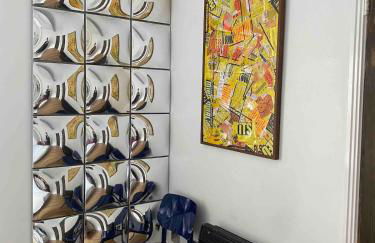 Entire Industrial Style Apartment With Free Parking & Wifi - Foto 10