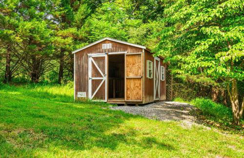 Screened Porch w Swing, Fire Pit, Grill & Deck - Photo 40