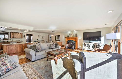 Hot Tub and Shared Dock Lakefront Grove House - Foto 4