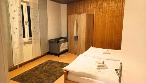 Ruhige freistehender Bungalow mit Parkplatz - Foto 2