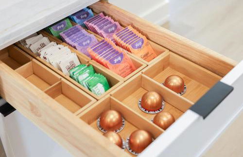 Excellence by Urooms Apartments Near NYC and Newark Airport with Parking - Foto 32