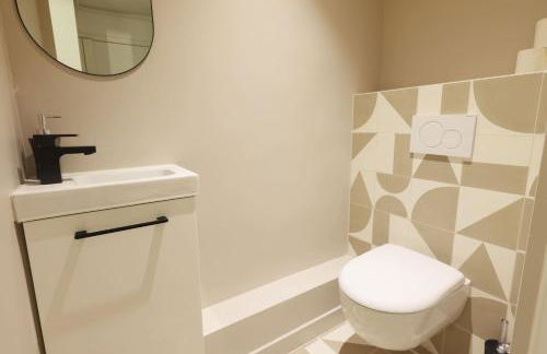 Garden Suite Suresnes 5 persons 2 BR near La Defense - Foto 24