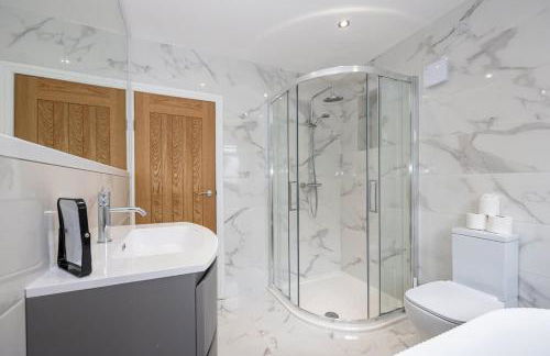 The Wilmslow House Free Parking - Close to Airport - Foto 26