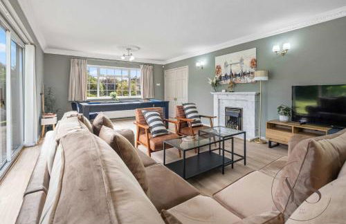 Spacious 6BR Villa in 32 Le More Birmingham with 7 Beds and Free Onsite Parking - Foto 62