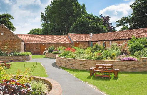 Hirst House - W41947 - Photo 7