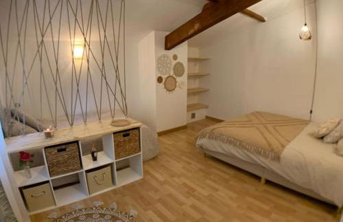 Appartement 65m2 à Callian, 2 Chambres, Parking Gratuit, Proche Lac et Cannes - Foto 17