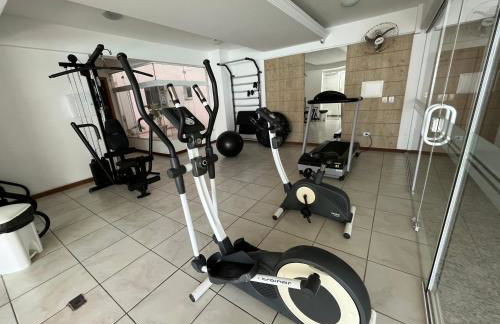 Apartamento espaçoso 2 quartos a 200 m da praia - Foto 14