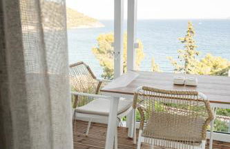 SEMIRAMIS Luxury Apartments - Photo 42