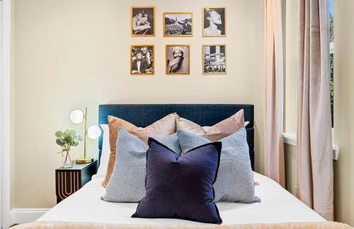 Luxury DC Rowhouse with Rooftop Firepit & Private Hot Tub- Near U Street & Logan Circle - Foto 10