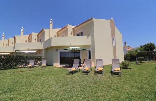 3-bed Townhouse With Pool in Albufeira Balaia - Foto 2