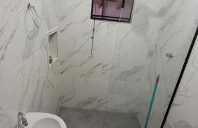 ótima casa com piscina,redes e perto do centro - Foto 10