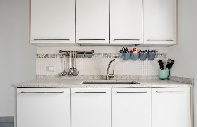 Seafront Terrace in Donnalucata by Wonderful Italy - Photo 2