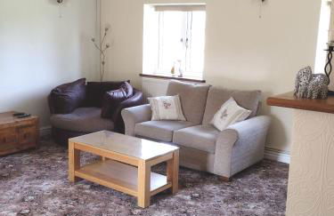 The Byre at Mill Farm Farlow - Photo 22