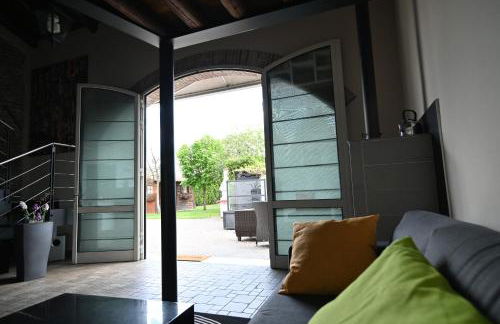 CA CENTOSA ARTISTIC HOUSE villa storica ristrutturata con patio e giardino - Photo 2