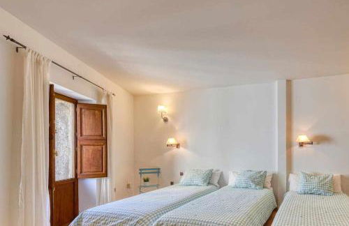 Casa Cuesta del Reloj - Photo 21