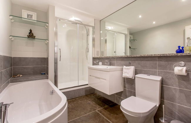 JOIVY Spacious 2 Bed Apt in Ideal City Centre Location - Foto 27