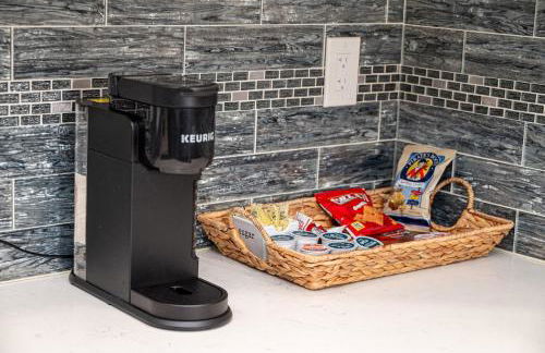 Lovely Home, centrally located! - Photo 9