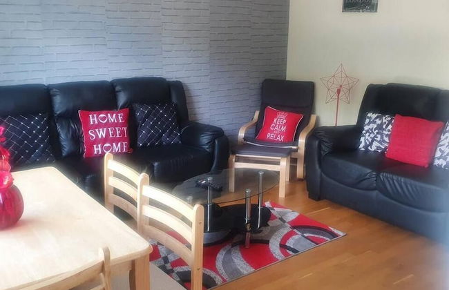 Lovely 4-bed Apartment in Harrow - Foto 10