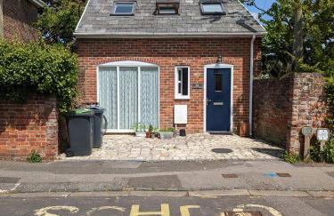 Entire modern cottage close to beach - Pet friendly - Photo 8