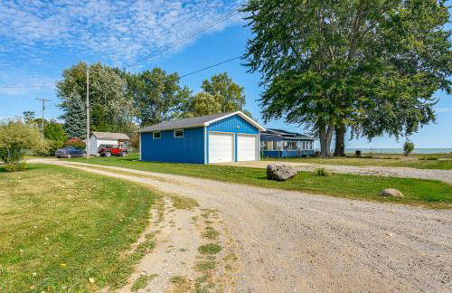 Lake View Dog-Friendly Home with Yard and Fire Pit! - Photo 27