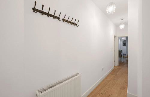 Eastons 1 Bedroom Apartment with Sofa Bed - Photo 36