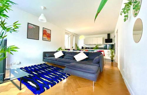 BnGo I Le Spacieux I 12 personnes, 5 chambres, 2 salle de bain, parking privé, WC séparé, Wifi - Foto 29