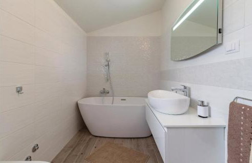 Awesome Home In Radeki Polje With Sauna - Foto 38