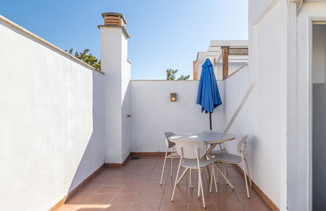 Mena Studio budget with terrace - Photo 12