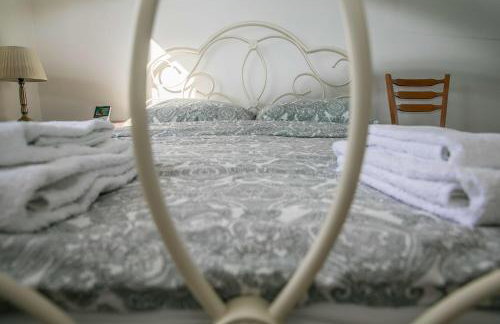 Double bedroom in ashared flat - Photo 7