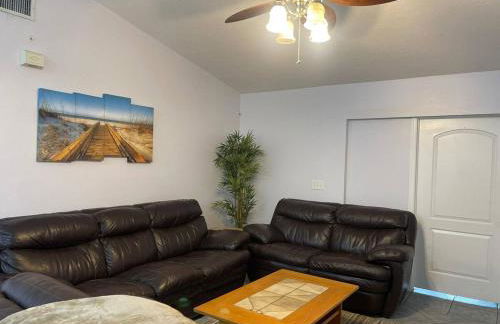 Room 3 - Cozy Queen (Shared Bathroom) - Foto 10