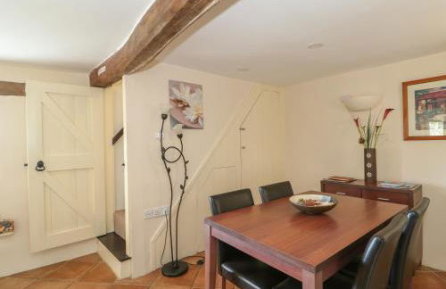 Bumble Bee - Photo 10