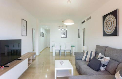 Encinas Garden Stay - Photo 18