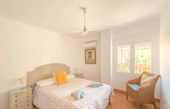 Skysea Holidays Malaga Centro - Photo 2